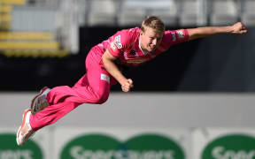 Scott Kuggeleijn playing for the Northern Districts