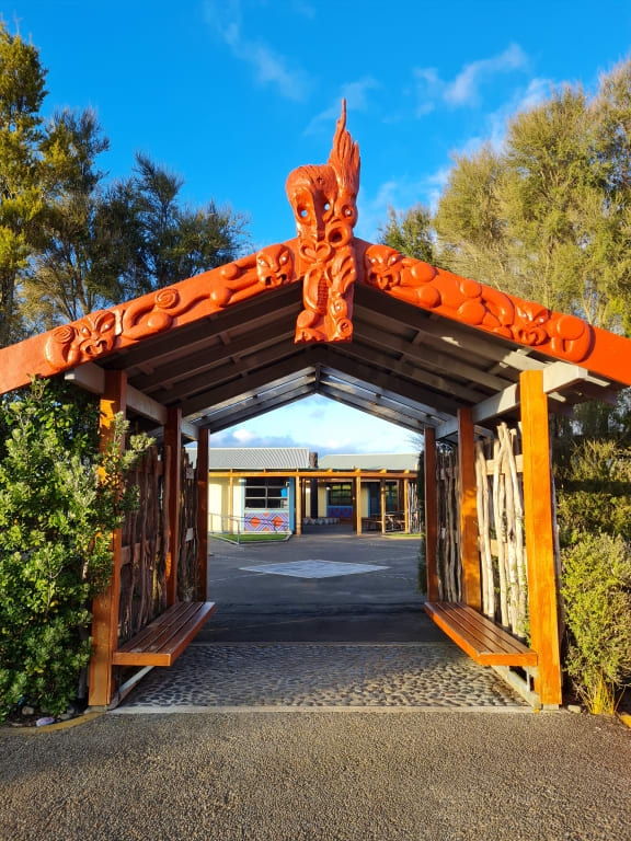 The waharoa at Te Kura Kaupapa Māori o Tamaki-Nui-a-Rua.