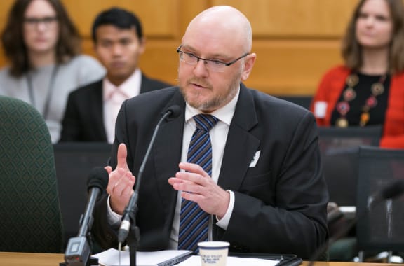 The Drug Foundation's executive director Ross Bell speaks to the Health Committee about changing cannabis law.