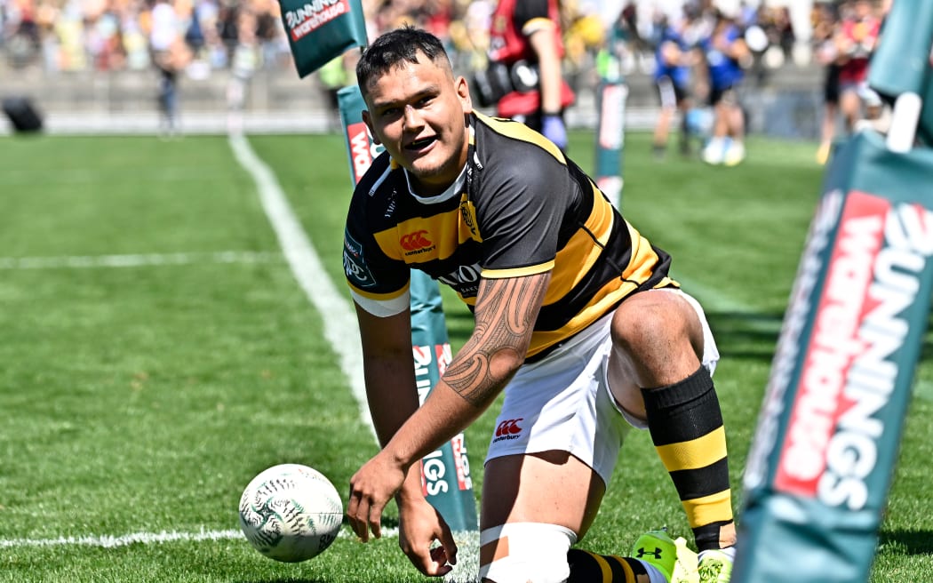 Daniel Rona of Taranaki celebrates a try during the NPC Final.