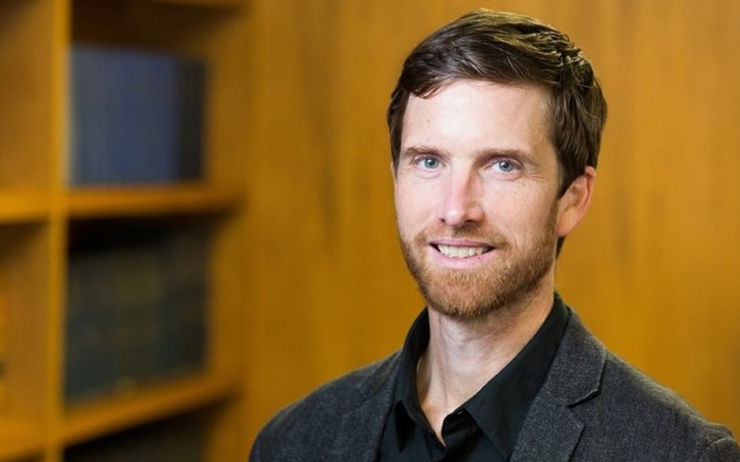 Prof. Tim Kuhner