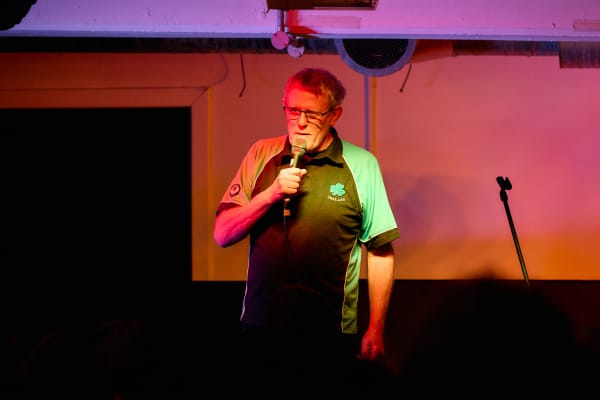 A storyteller at a Seanchoíche in Dublin.