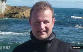 Search continues after helicopter disappeared above Lake Wanaka