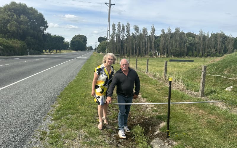 Council accused of 'unsafe and rushed decision making' over power lines ...