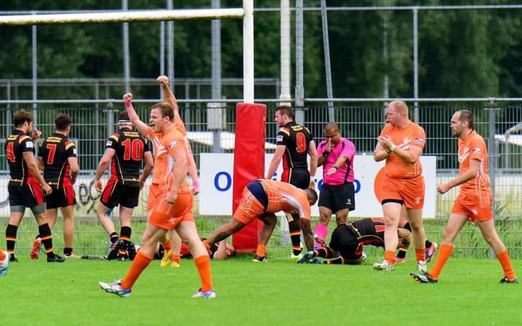 Misa Vakadranu awards a try during a test between Germany and the Netherlands in 2016.