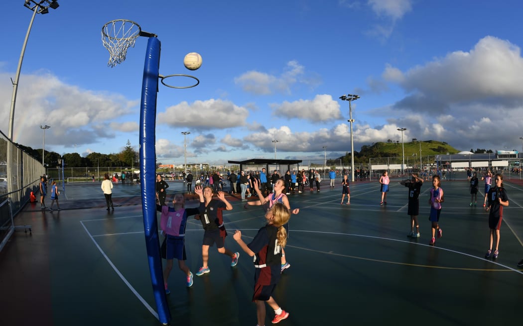 Junior Netball, Auckland Netball Centre. St Kents v St Heliers, year 5. 17 May 2018. © Andrew Cornaga / www.photosport.nz