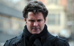 Chris Cairns.