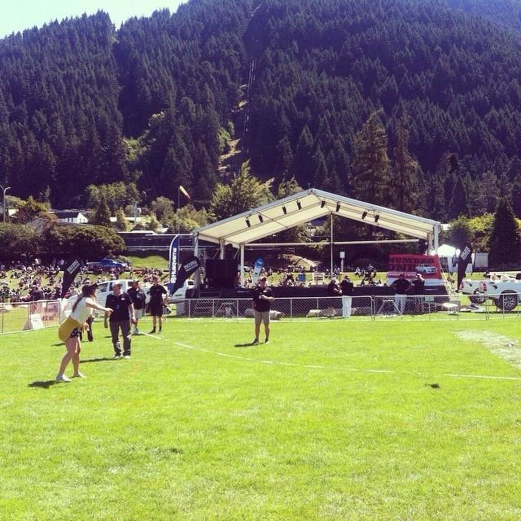 Gumboot throwing in action.