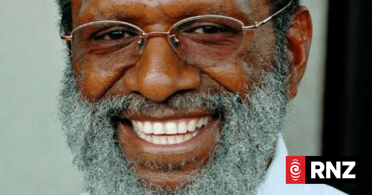 PNG govt to stand behind Papua LNG agreement | RNZ News