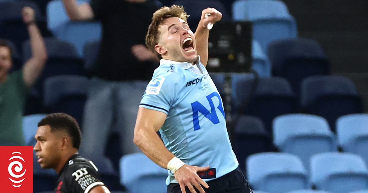 Blunders cost Crusaders dearly in loss to Waratahs - Vimarsana News