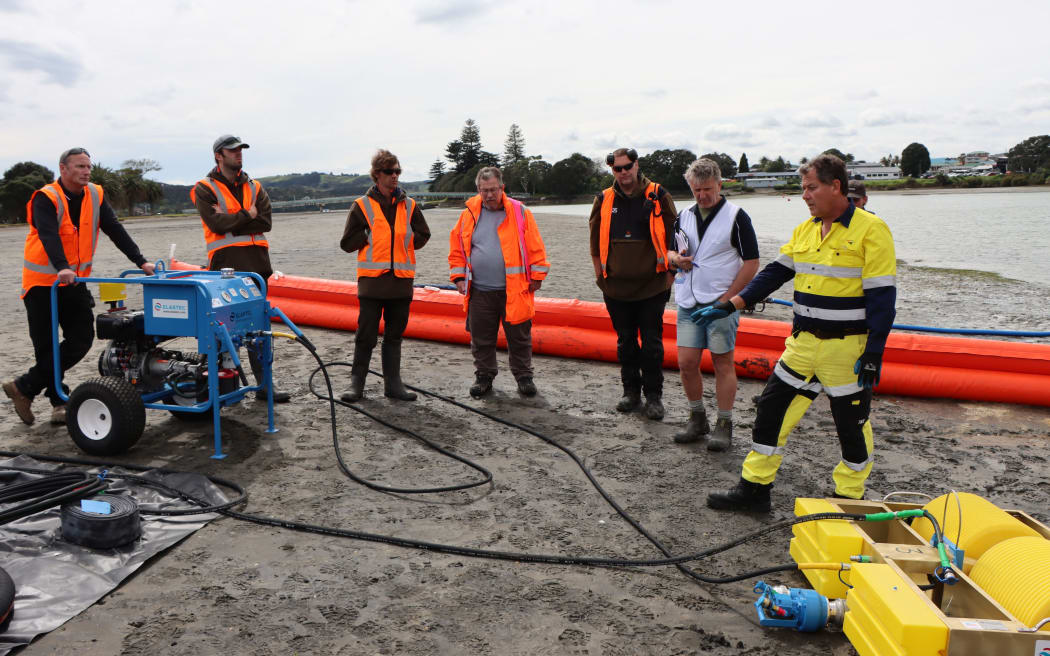 Waikato Regional Council test new equipment for marine oil spill