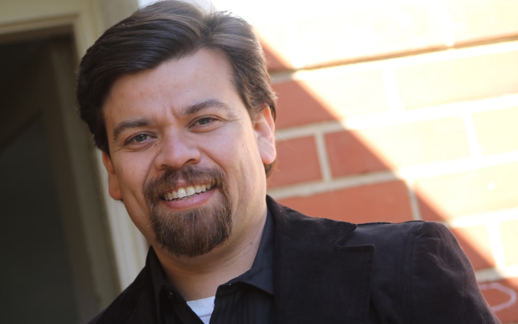 Author portrait of Rogelio Guedea