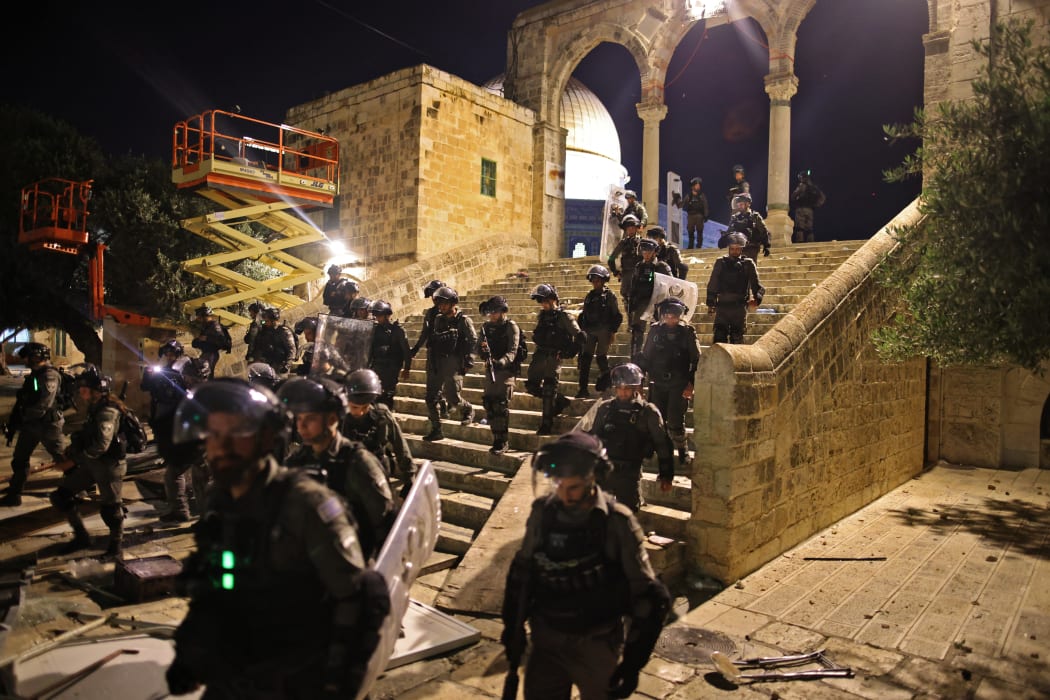 Israeli security forces deploy in Jerusalem's al-Aqsa mosque compound on May 10, 2021 during clashes with Palestinians.