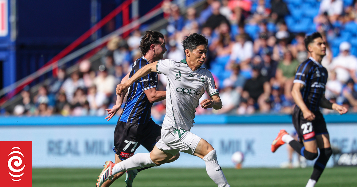 Live: Auckland FC v Wellington Phoenix A-League derby