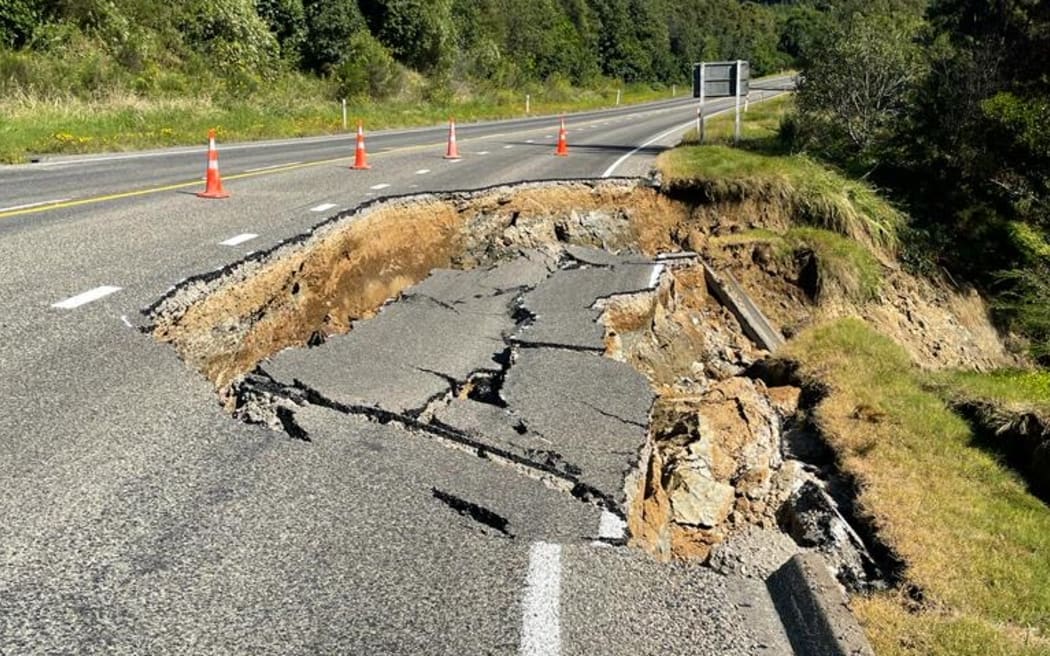 Picture taken 19/2/23 showing a growing gulf in SH5 between Te Pohue and Glengarry. The slip was caused by Cyclone Gabrielle.