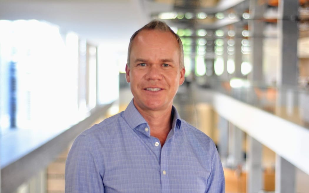 Portrait photo of Paul Ellis