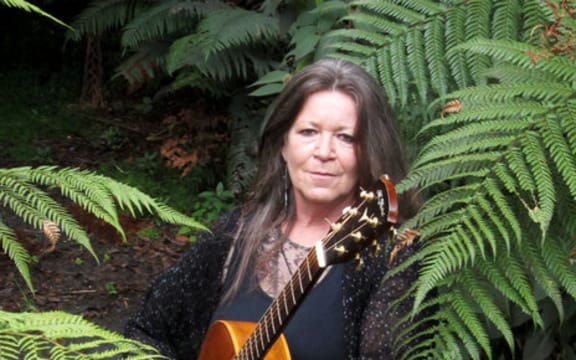 Shona Laing