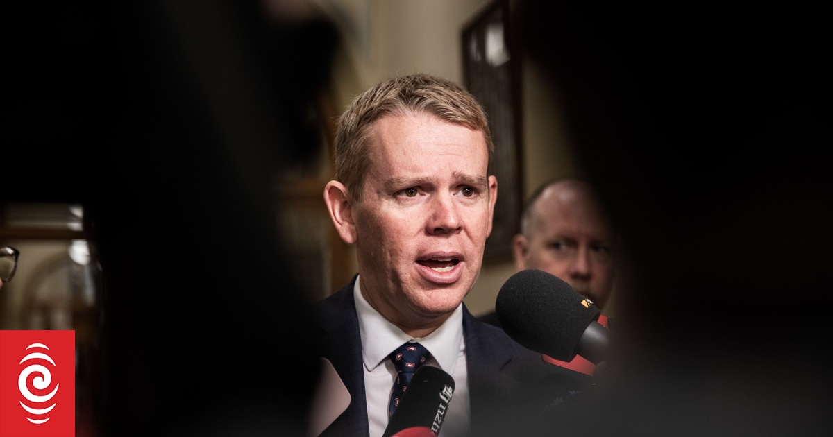 Labour leader Chris Hipkins does not regret ruling out working with NZ First after latest poll - Vimarsana News