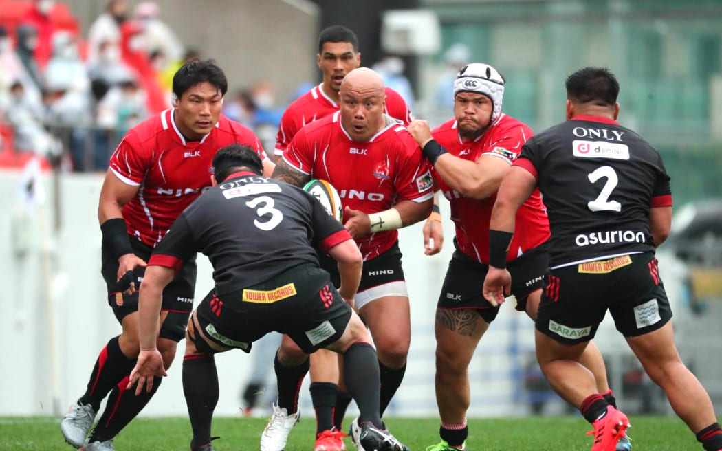 39 year old Nili Latu is still lacing his boots for Hino Red Dolphins in Japan.