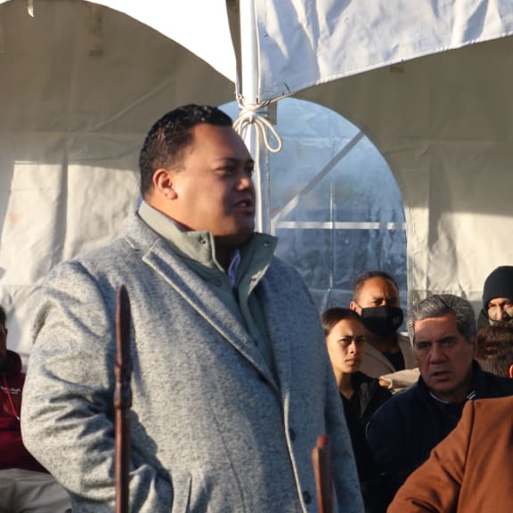 Ngāpuhi chairman Mane Tahere speaks during a rally in Kaikohe.