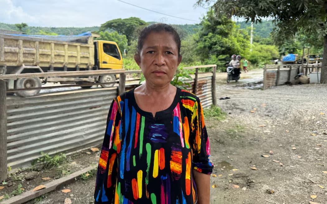 Miranda Dos Santos says the rubbish dump is the reason she has tuberculosis. (ABC News: Vonia Vieira)