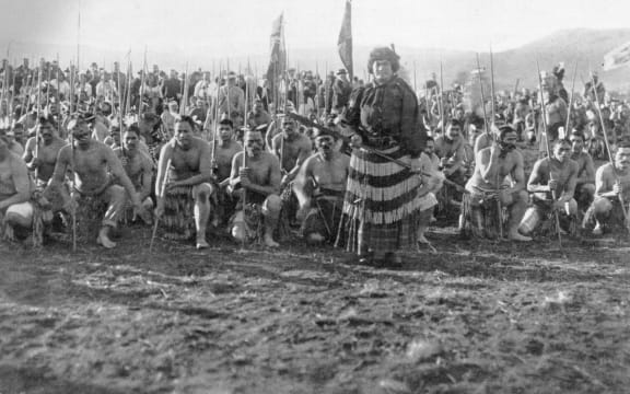 Assembly of Māori warriors, around 1920 in New Zealand.