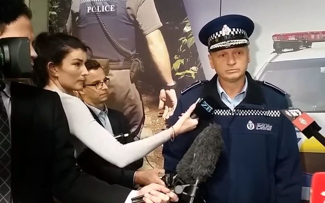 Police news conference on Porirua manhunt in Wellington, 22 April 2016.