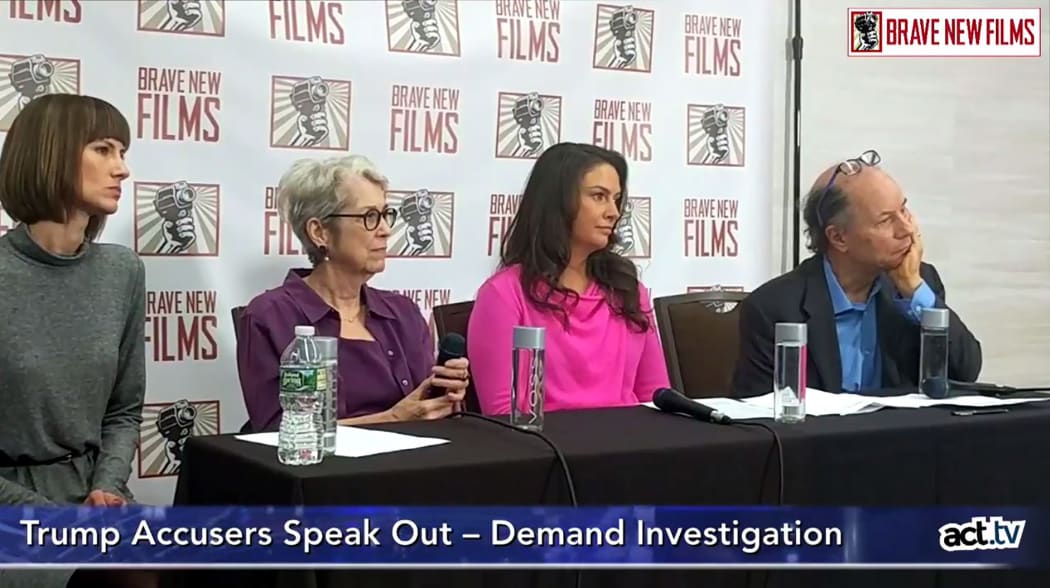 (L-R) Rachel Crooks, Jessica Leeds, and Samantha Holvey as they give a press conference in New York on December 11, 2017.