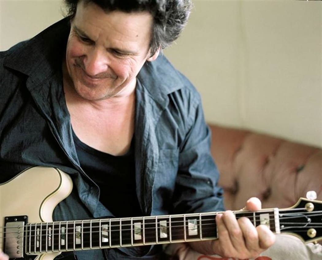 Barry Saunders