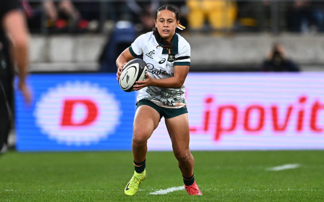 Waiaria Ellis looks for a gap