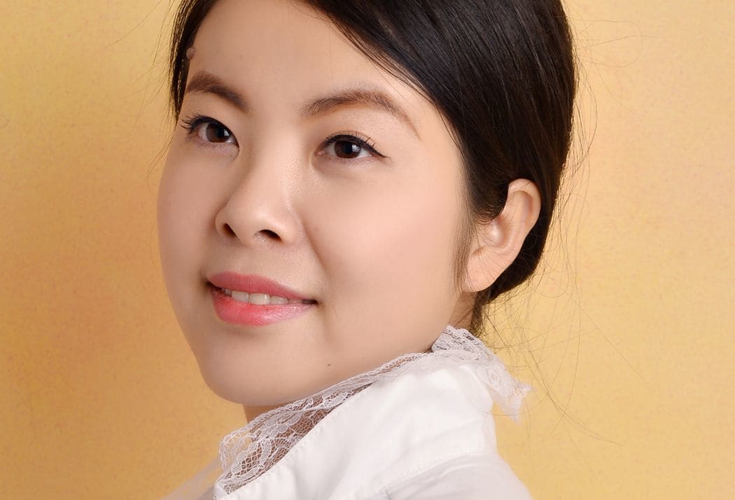 China Face – Students have this photo and a few clues to find this woman in China