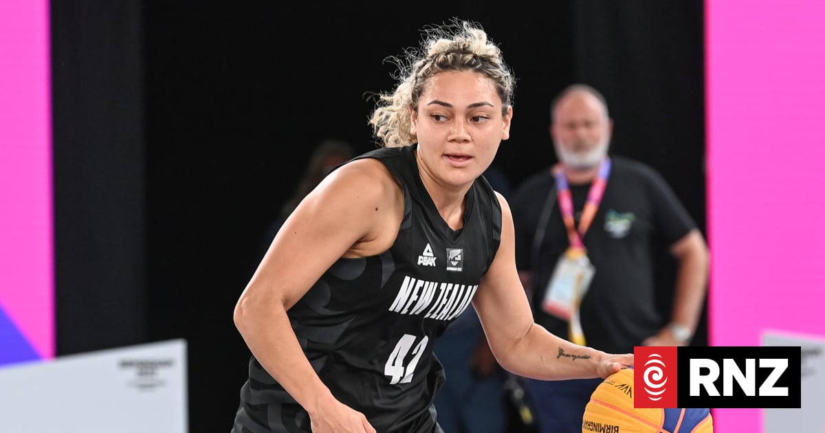 Commonwealth Games: A midwife, firefighter and champion ballers to represent New Zealand basketball
