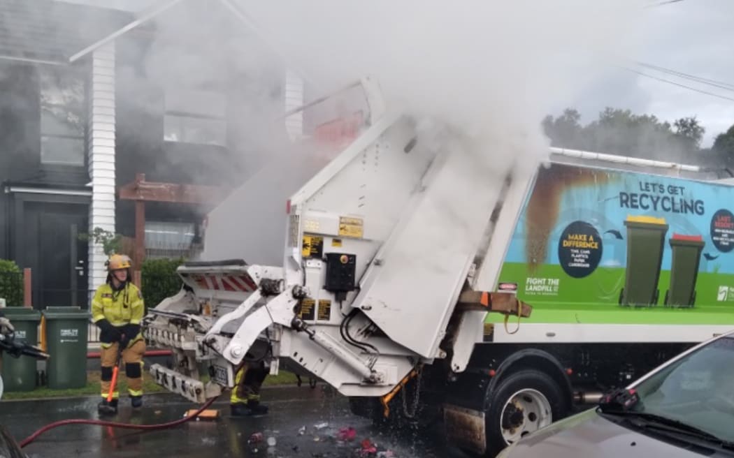 Rubbish truck fire in Hamilton  - caused by disposal of vape battery