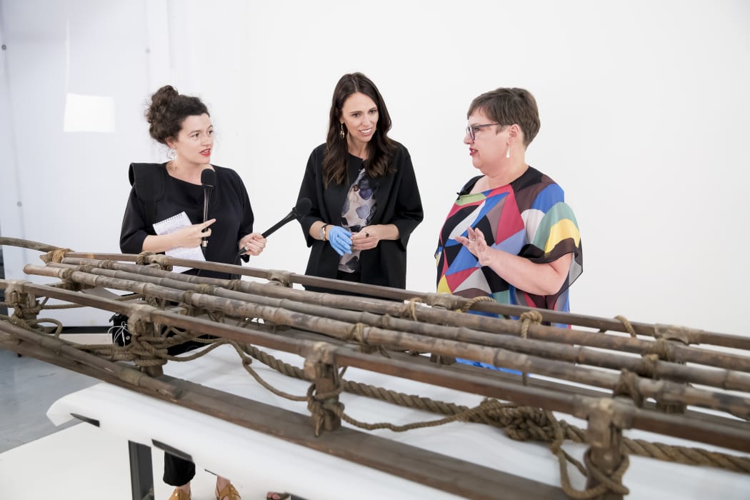 Noelle McCarthy, Jacinda Ardern, and Bronwyn Labrum with Ernest Shackleton's shed, Te Papa
