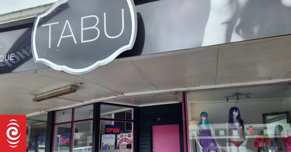 Pink-door adult shop 'puts Eketāhuna on the map'