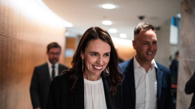 Jacinda Ardern heading to her final caucus meeting