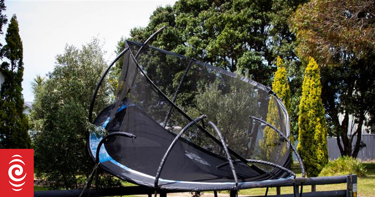 'We've never seen it like this' - Riversdale residents worry about more high winds