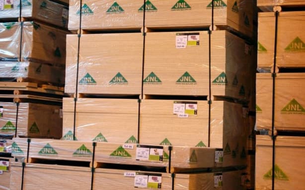 Kaitāia timber mills may close with loss of hundreds of jobs | RNZ