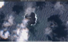 Image from Home Reef on 12 January 2025, showing no growth of the island since 2 January.