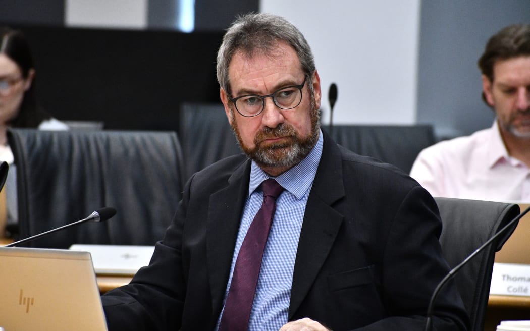 Councillor Robert Lee.