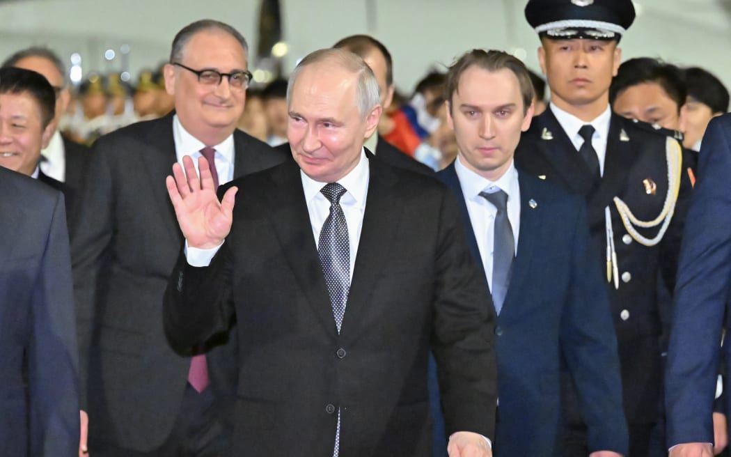 Putin lands in China for trip that aims to show unshakeable ties after  Trump pomp | RNZ News
