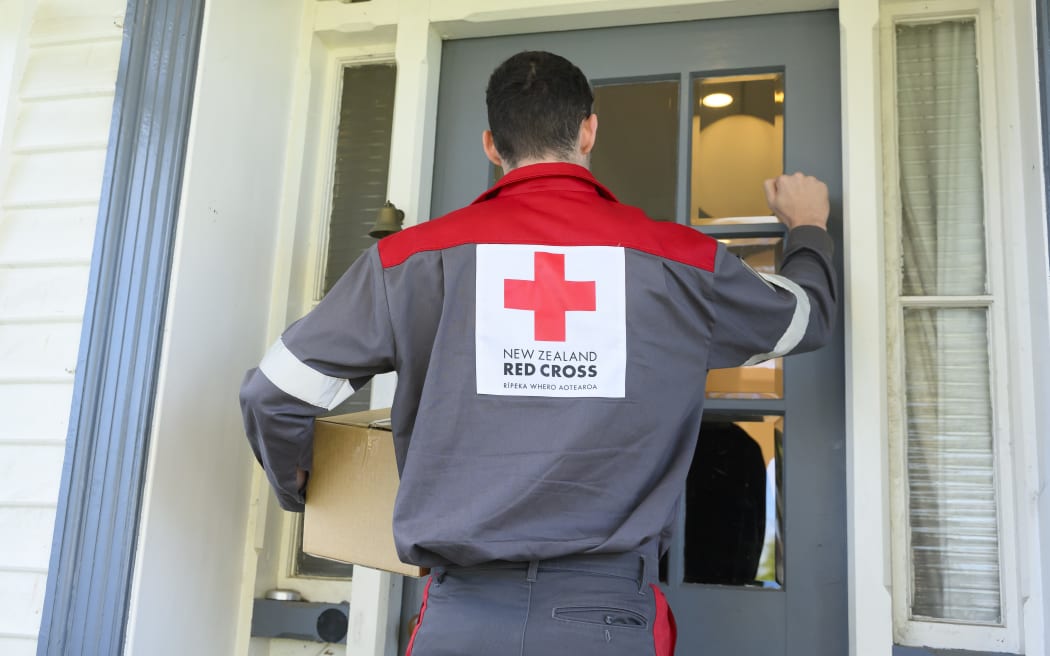 Red Cross collect donated clothing