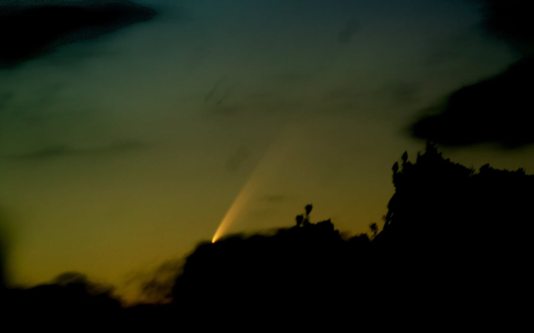 Comet C/2024 G3 (Atlas) as seen from Gisborne by John Drummond.