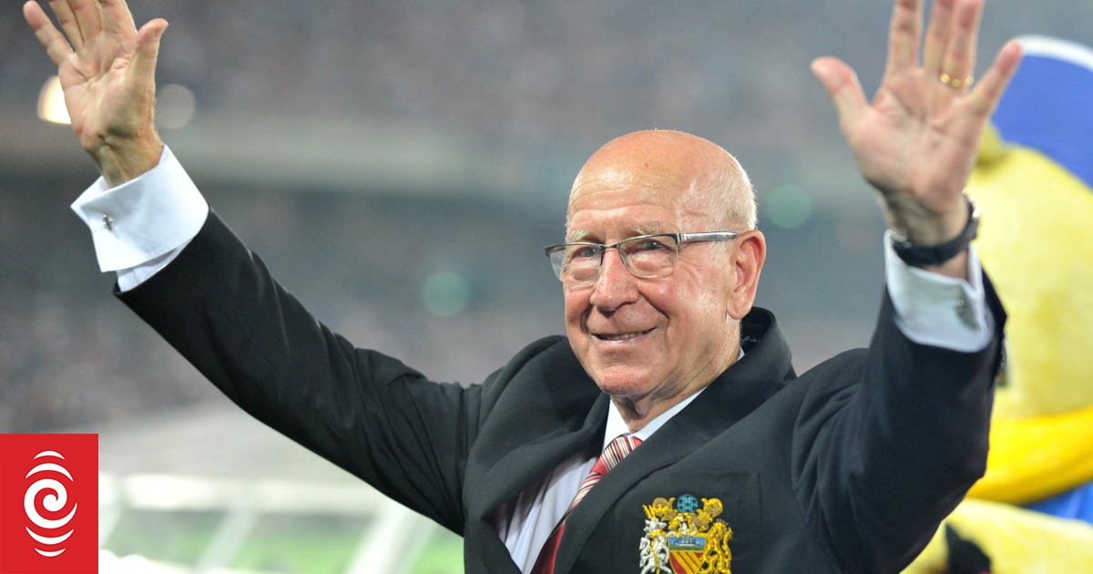 Football world mourns death of England great Charlton - Vimarsana News