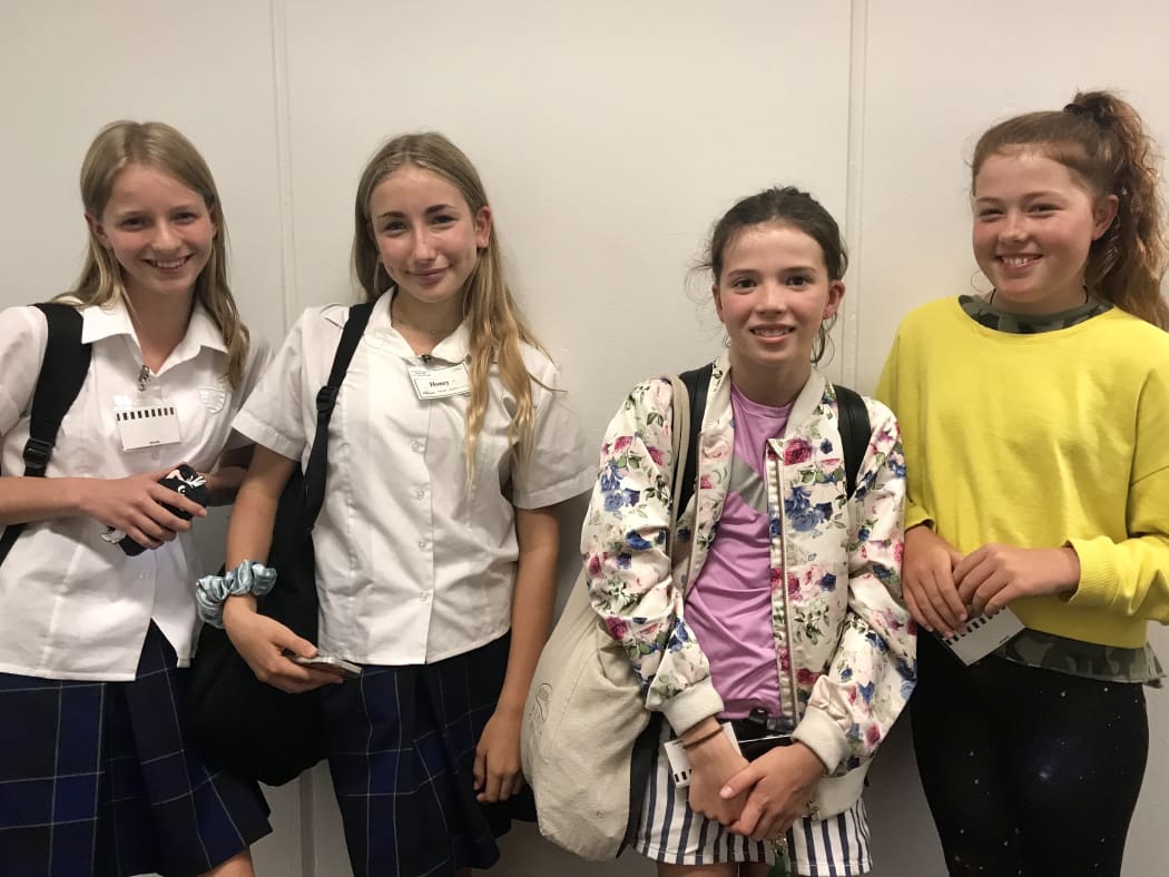 Grace, Honey, Sophie and Tahu