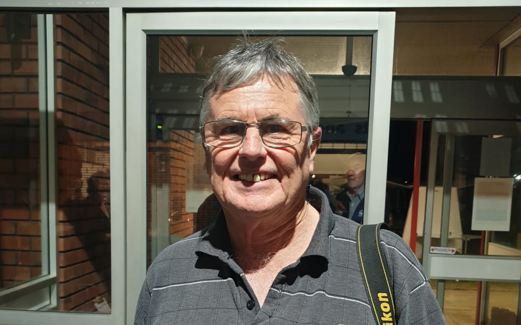 Public transport campaigner Niall Robertson said the new service was exciting and hoped the route would extend further into Auckland in the not too distant future.