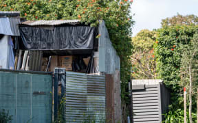 Contentious fence in Māngere Bridge