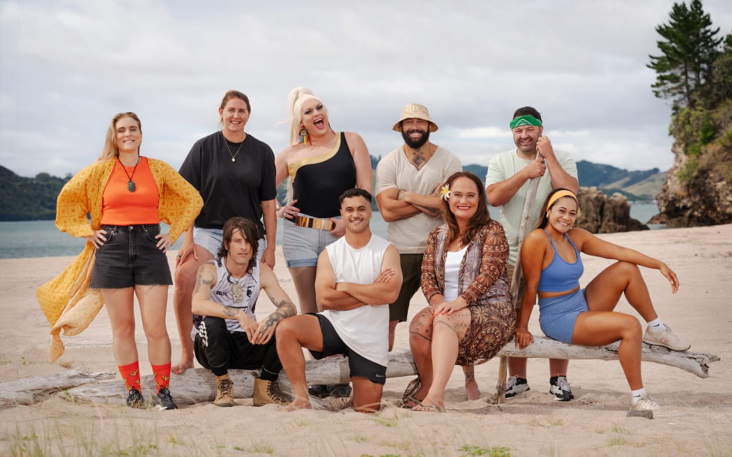 Team Wētā L-R standing are Aidee Walker, Casey Kopua, Spankie Jackzon, Wairangi Koopu, Duncan Garner and seated L-R is Vinnie Woolston, James Rolleston, Carmel Sepuloni, Gaby Solomona.