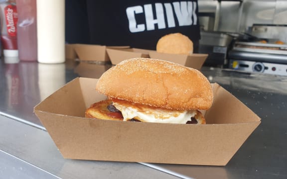 A Chiwi bacon buttie.