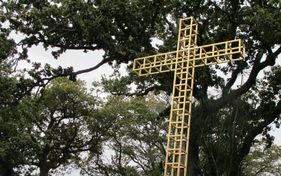 Cross designed by Neil Dawson